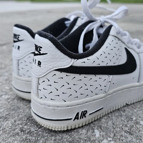 Air Force 1 Low '07 Swooshfetti - sz.4